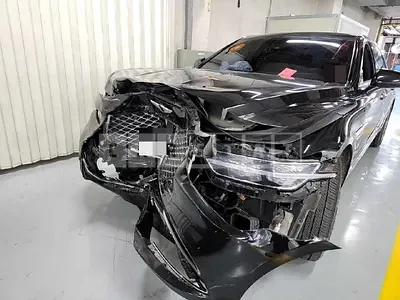 Photo 1 of 13: 2019 Genesis G90 — Korean insurance auction