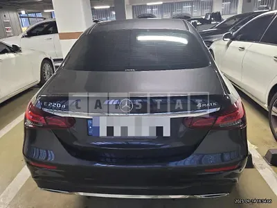 Photo 1 of 79: 2020 Mercedes-Benz E220 d 4Matic, VIN W1KZF0FB9MA870981 — Korean insurance auction