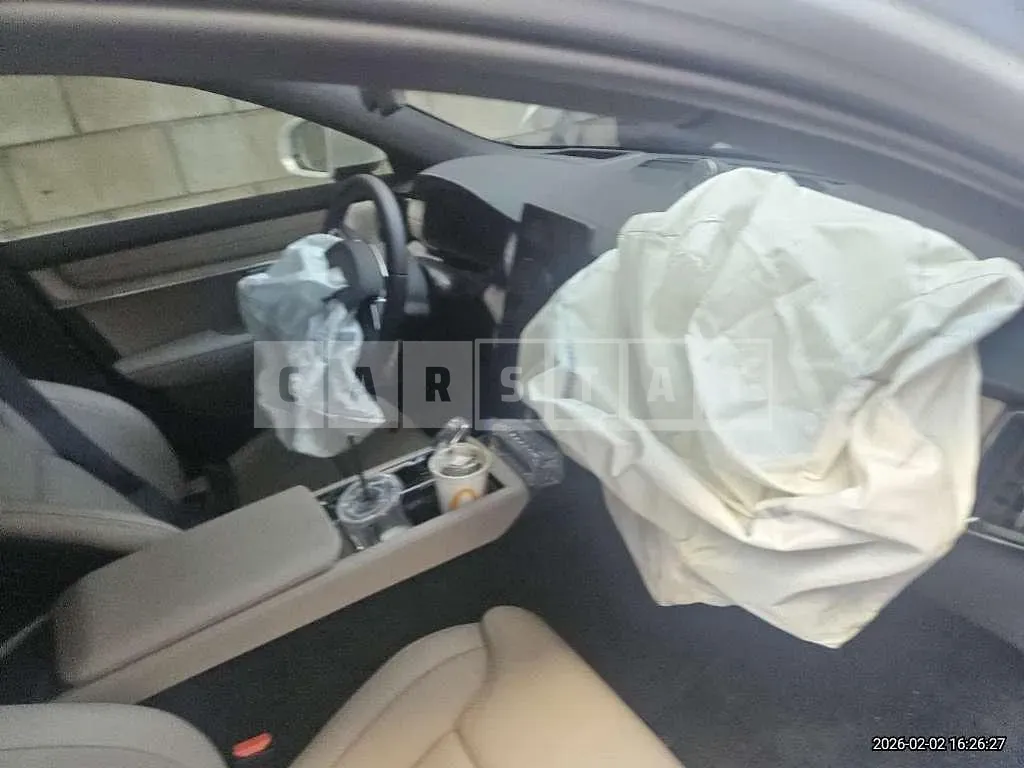 Photo 2 of 19: 2025 Volvo S90B5 — Korean insurance auction