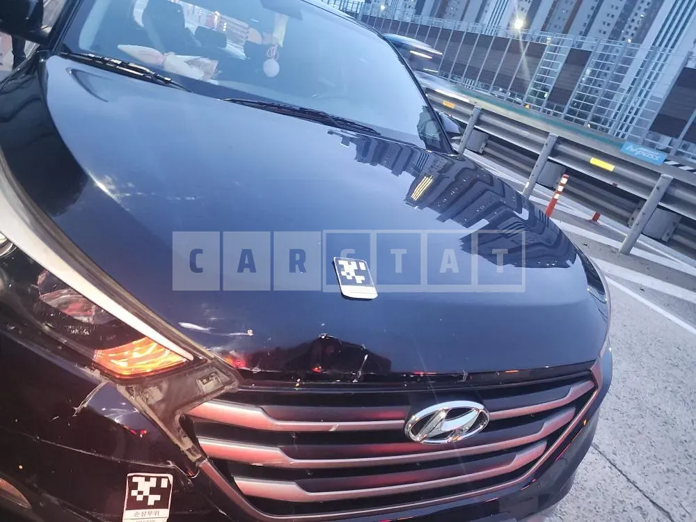 Photo 2 of 20: 2015 Hyundai Tucson, VIN KMHJ381ABGU017603 — Korean insurance auction