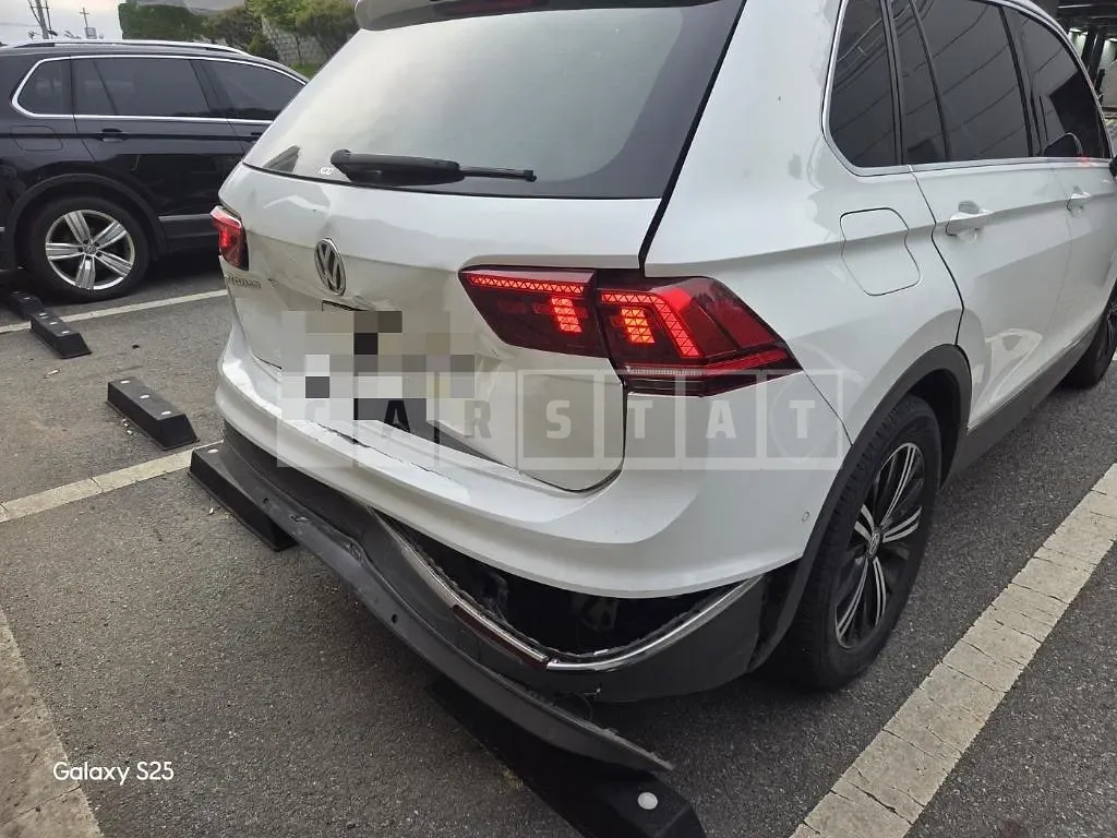 Photo 2 of 17: 2020 Volkswagen Tiguan 2.0 TDI — Korean insurance auction