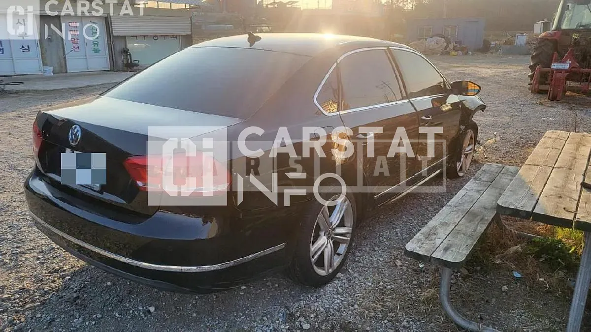 Photo 2 of 5: 2014 Volkswagen Passat 2.0 TDI — Korean insurance auction