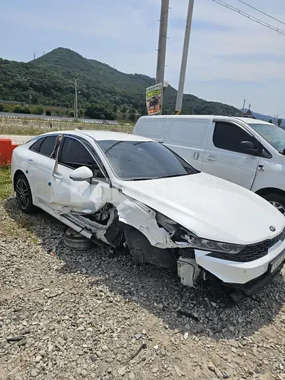 Photo 1 of 9: 2021 Kia K5 1.6 — Korean insurance auction