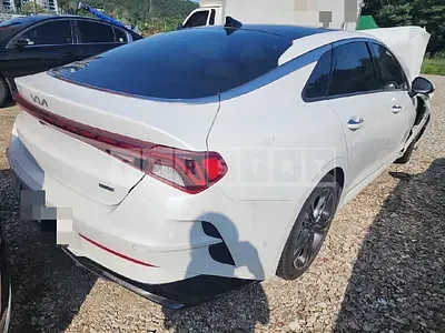 Photo 1 of 30: 2022 Kia K5 Hybrid — Korean insurance auction