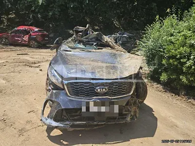 Photo 1 of 27: 2019 Kia Sorento — Korean insurance auction