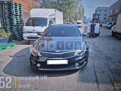 Photo 1 of 14: 2016 Kia K5, VIN KNAGX411BGA056934 — Korean insurance auction
