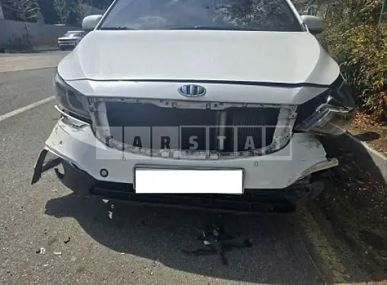 Photo 2 of 17: 2015 Kia Carnival — Korean insurance auction