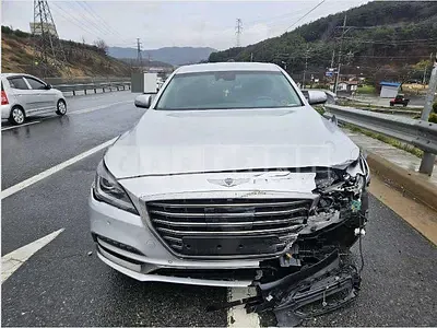 Photo 1 of 7: 2018 Genesis G80 3.3 — Korean insurance auction