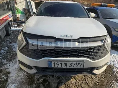 Photo 1 of 26: 2023 Kia Sportage — Korean insurance auction