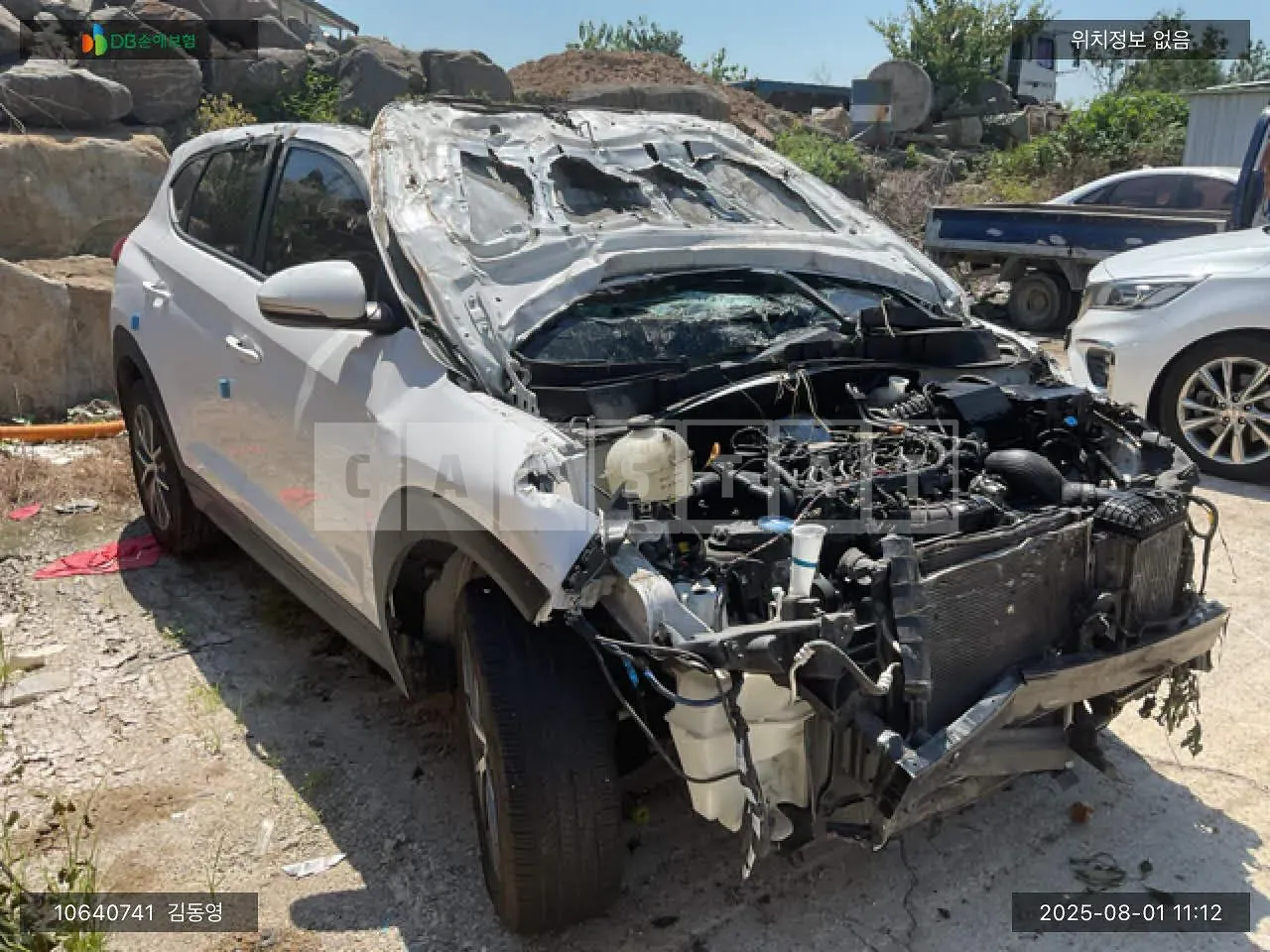 Photo 2 of 14: 2016 Hyundai Tucson, VIN KMHJ281ABHU265533 — Korean insurance auction