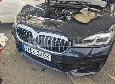 Photo 1 of 10: 2022 BMW 520i — Korean insurance auction