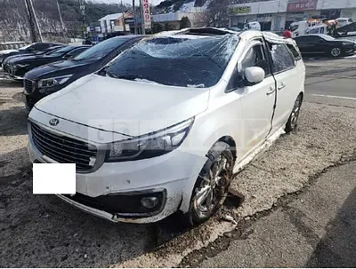 Photo 1 of 11: 2015 Kia Carnival, VIN KNAMC81ABFS051941 — Korean insurance auction