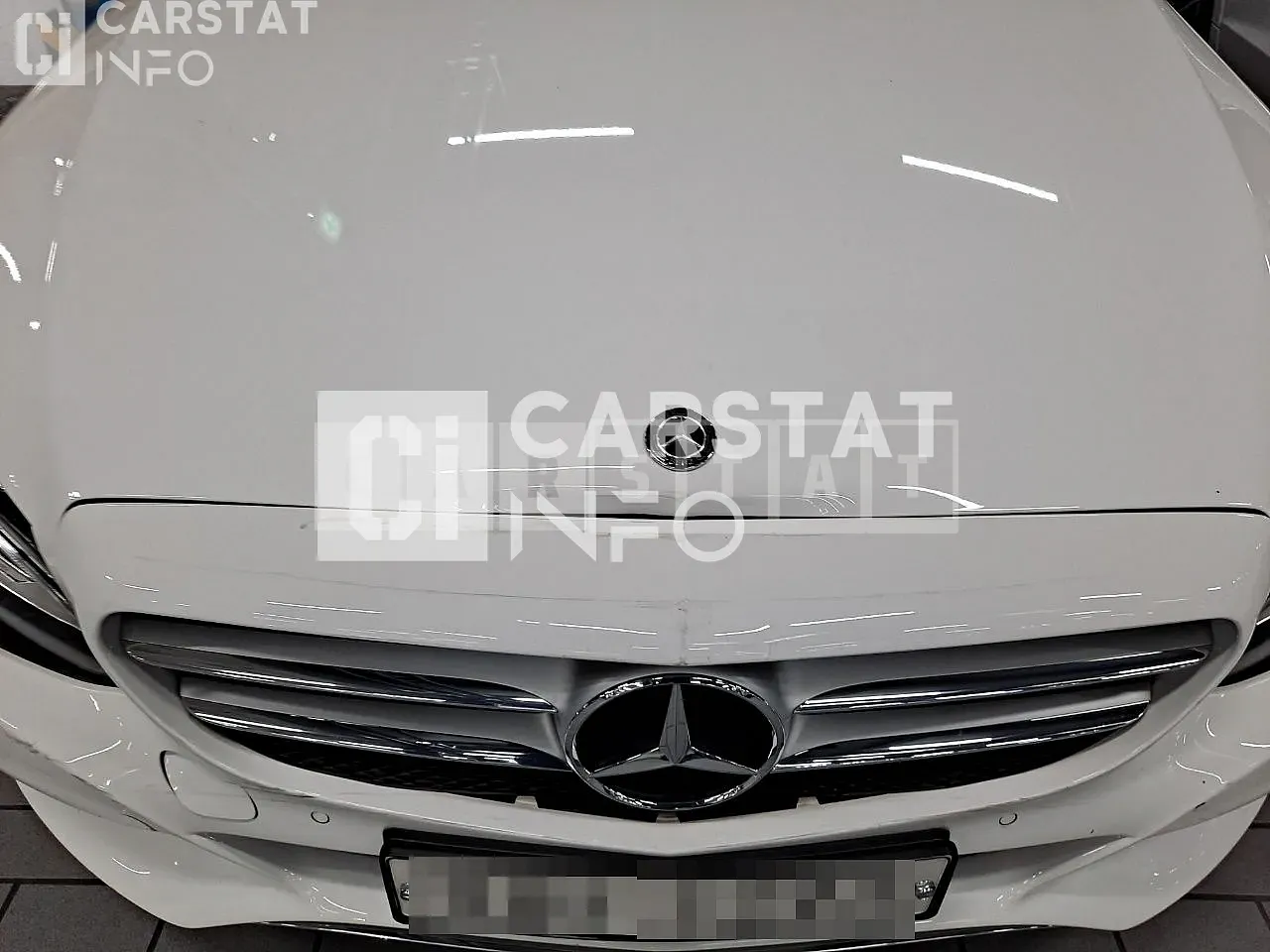 Photo 2 of 7: 2018 Mercedes-Benz C220 d, VIN WDDWF0EB0JR375523 — Korean insurance auction