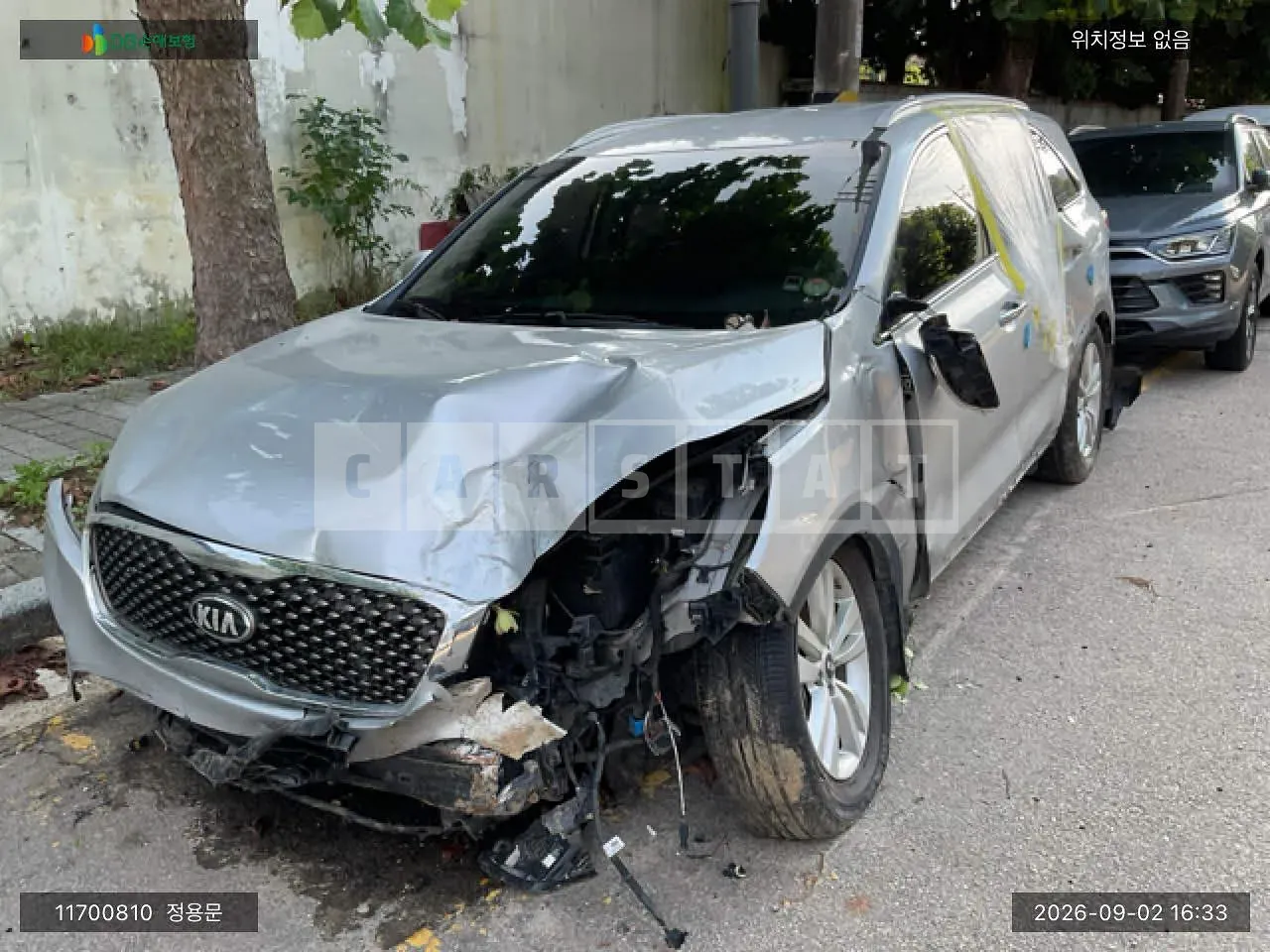 Photo 2 of 9: 2016 Kia Sorento, VIN KNAPS81ADGA188336 — Korean insurance auction