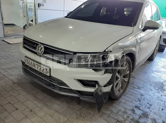 Photo 2 of 22: 2020 Volkswagen Tiguan 2.0 TDI, VIN WVGZZZ5NZLW821140 — Korean insurance auction