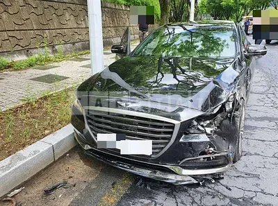 Photo 1 of 23: 2019 Genesis G80 3.3, VIN KMHGM41DDKU307950 — Korean insurance auction