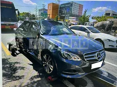 Photo 1 of 13: 2015 Mercedes-Benz E220 BlueTec, VIN WDDHF0AB3GB219136 — Korean insurance auction