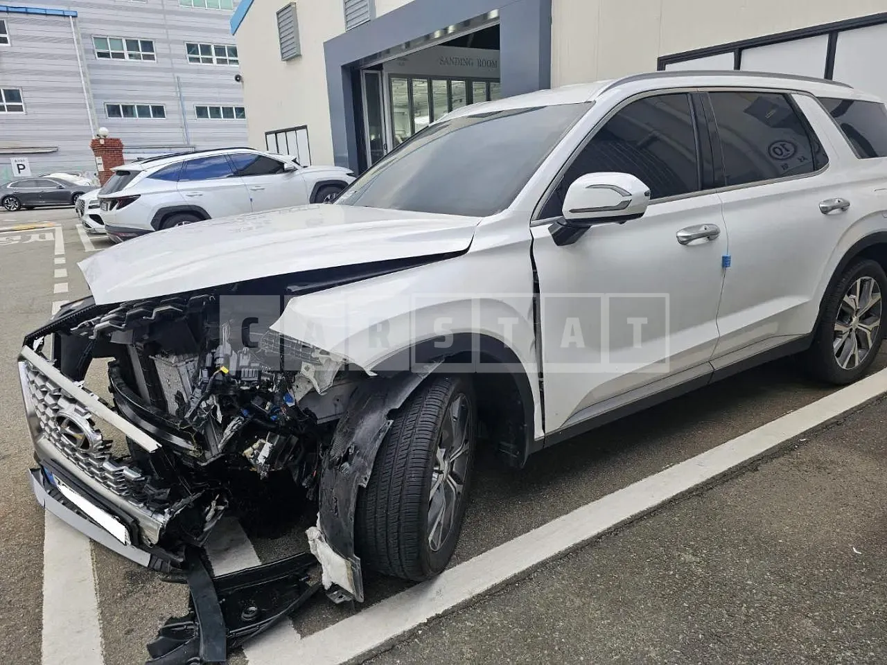 Photo 2 of 7: 2021 Hyundai Palisade, VIN KMHR381ABNU413428 — Korean insurance auction