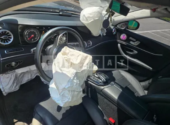 Photo 2 of 15: 2020 Mercedes-Benz E220d — Korean insurance auction