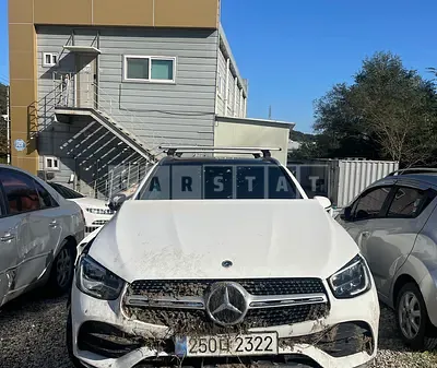 Photo 1 of 11: 2022 Mercedes-Benz GLC300 4Matic — Korean insurance auction