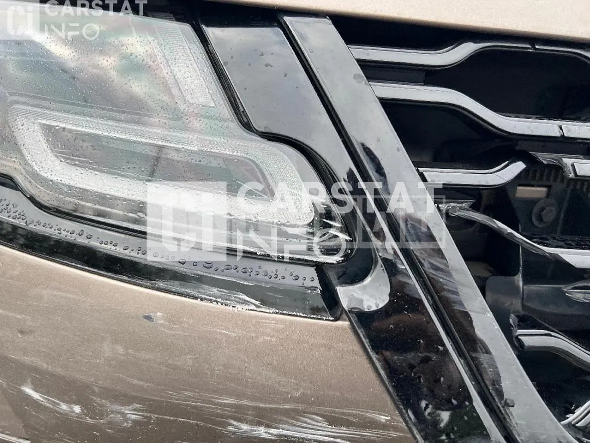 Photo 2 of 29: 2019 Land Rover Range Rover Bella D300, VIN SALYA2BK9KA201380 — Korean insurance auction
