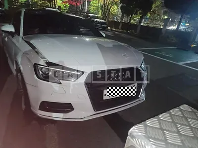 Photo 1 of 19: 2018 Audi A3 40 TFSI, VIN WAUZZZ8V5J1078963 — Korean insurance auction