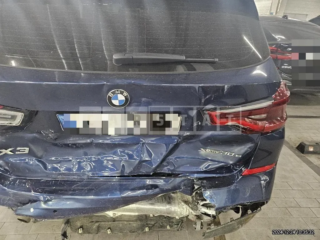 Photo 2 of 15: 2021 BMW X3 xDrive30e — Korean insurance auction