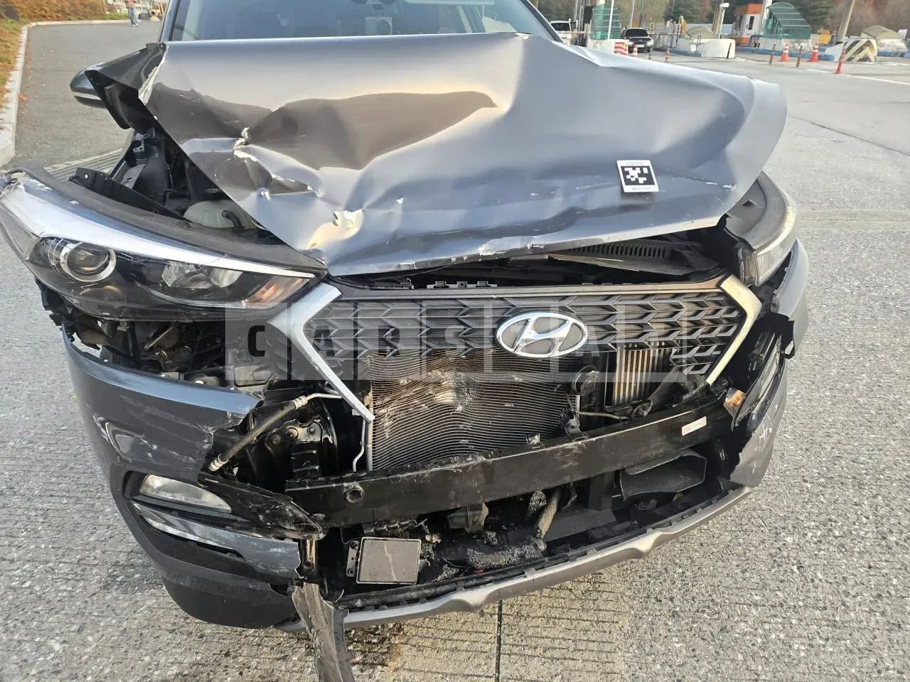 Photo 2 of 9: 2018 Hyundai Tucson, VIN KMHJ3812GJU703438 — Korean insurance auction