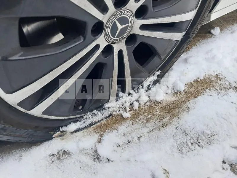 Photo 2 of 29: 2021 Mercedes-Benz E250, VIN W1KZF4FB6MA981298 — Korean insurance auction