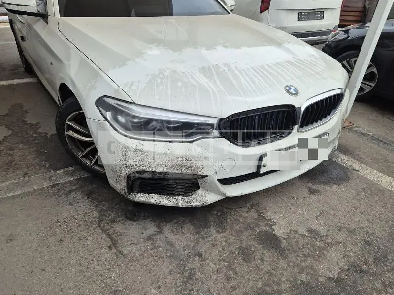 Photo 2 of 40: 2017 BMW 520d — Korean insurance auction