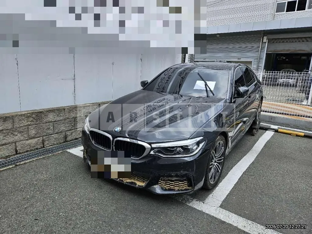 Photo 2 of 26: 2018 BMW 530i xDrive — Korean insurance auction