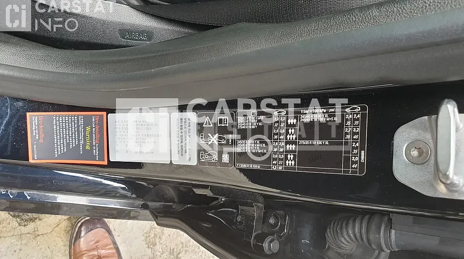 Photo 2 of 5: 2018 BMW 520d xDrive, VIN WBAJC5106JWB86794 — Korean insurance auction