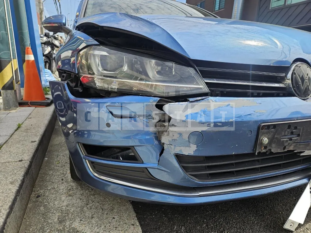 Photo 2 of 28: 2015 Volkswagen Golf 2.0 TDI BMT, VIN WVWZZZAUZFW165281 — Korean insurance auction