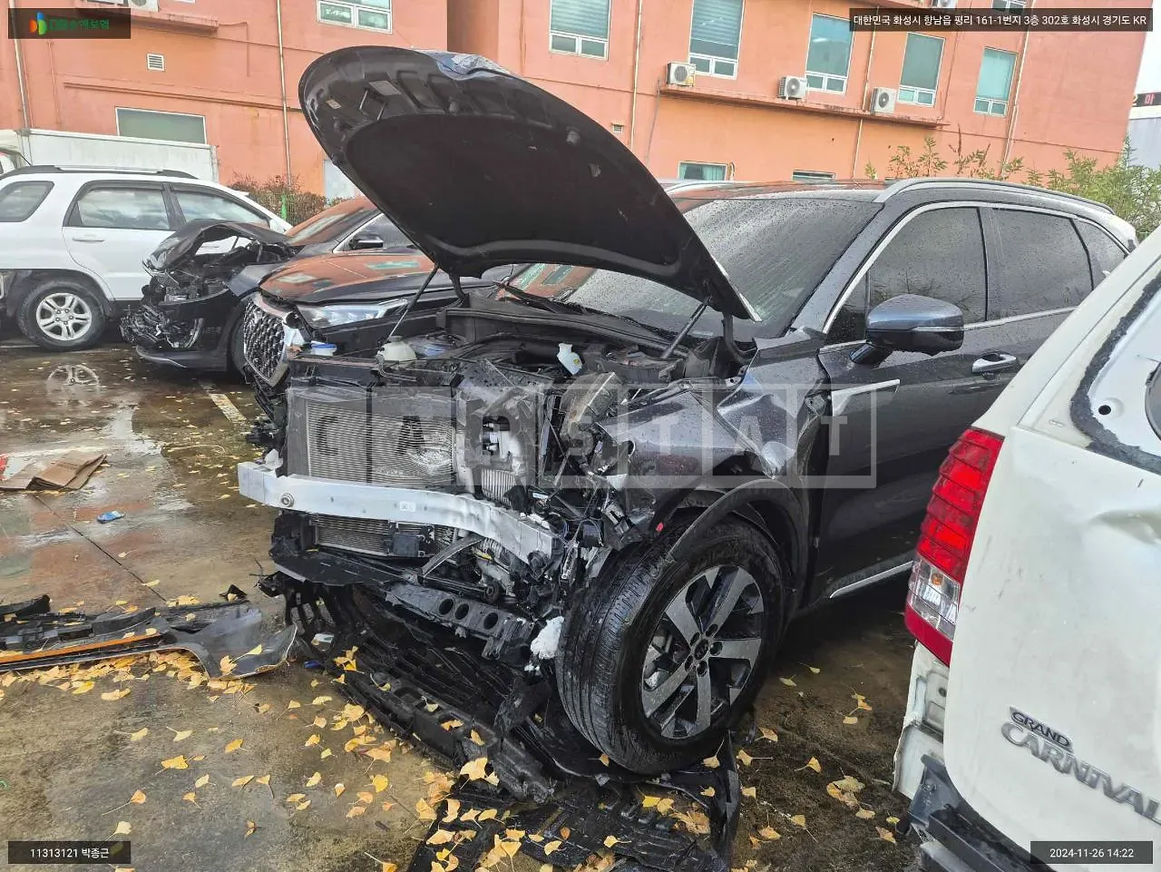Photo 2 of 22: 2020 Kia Sorento, VIN KNARG81BGMA027122 — Korean insurance auction