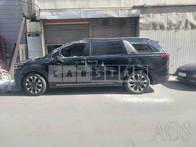 Photo 2 of 27: 2022 Kia Carnivals, VIN KNANE81BBNS175418 — Korean insurance auction