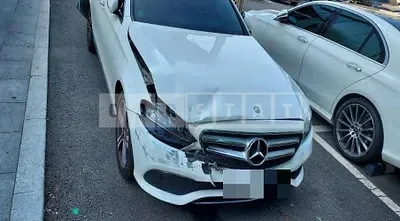 Photo 1 of 15: 2016 Mercedes-Benz E300 4Matic — Korean insurance auction