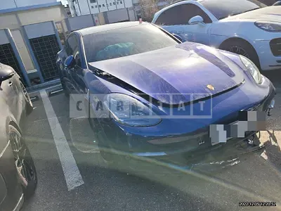 Photo 1 of 71: 2020 Porsche Panamera 4 e-Hybrid — Korean insurance auction