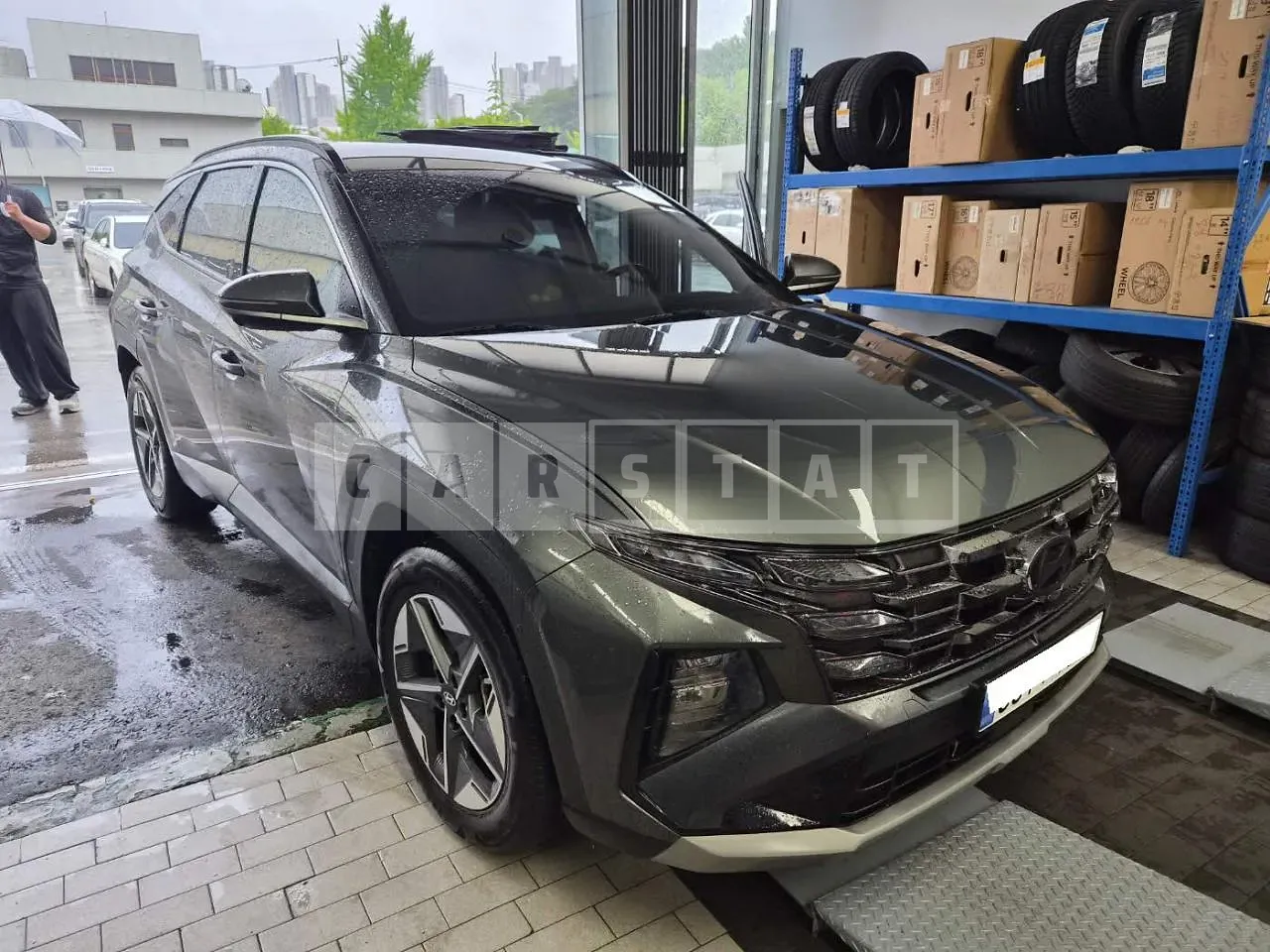 Photo 2 of 42: 2024 Hyundai Tucson, VIN KMHJC81BGRU365048 — Korean insurance auction
