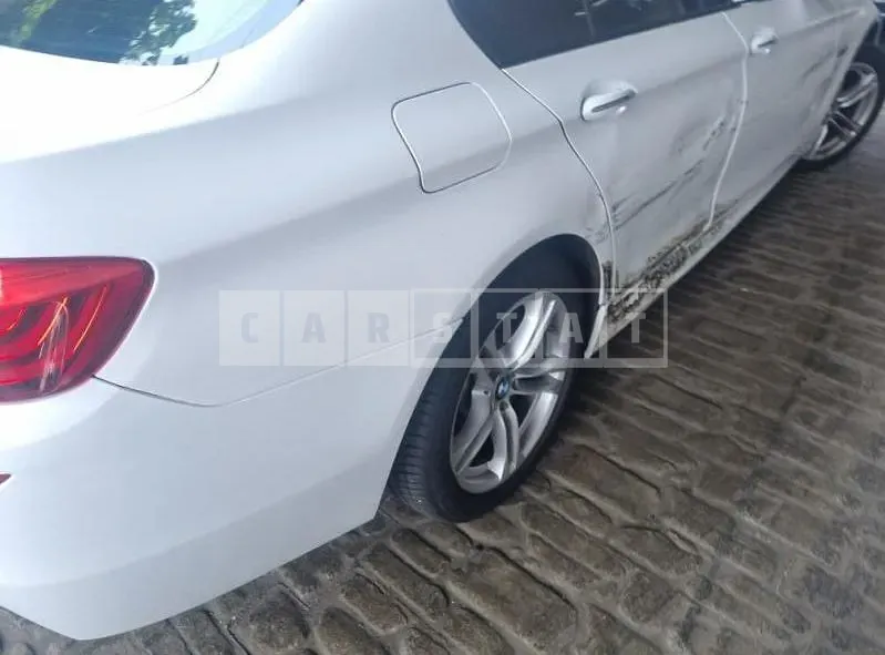 Photo 2 of 15: 2016 BMW 520d — Korean insurance auction