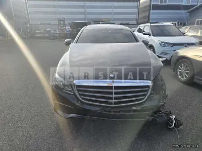 Photo 1 of 12: 2019 Mercedes-Benz E300 4Matic — Korean insurance auction