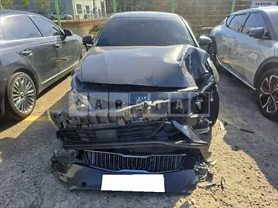 Photo 1 of 40: 2019 Kia K5, VIN KNAGU411BLA377416 — Korean insurance auction