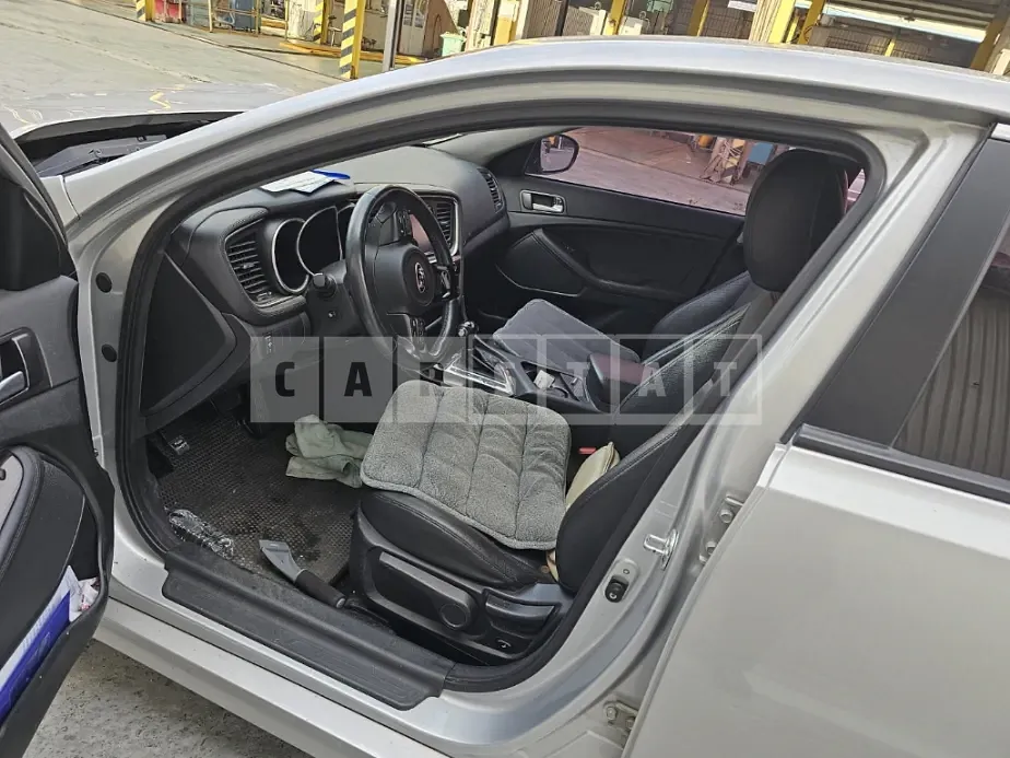 Photo 2 of 6: 2014 Kia K5, VIN KNAGN418BFA566496 — Korean insurance auction