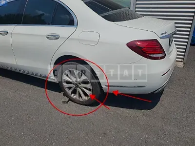 Photo 1 of 9: 2019 Mercedes-Benz E300 4Matic, VIN WDDZF4KB5KA672196 — Korean insurance auction