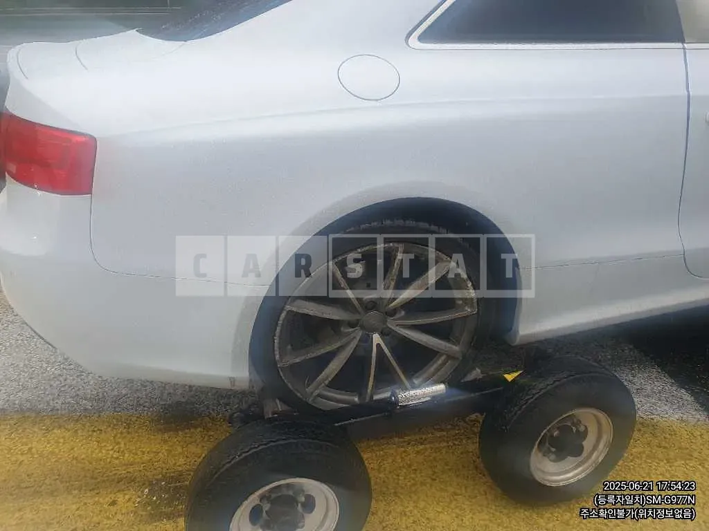 Photo 2 of 17: 2016 Audi RS5 4.2 Fsi quattro — Korean insurance auction
