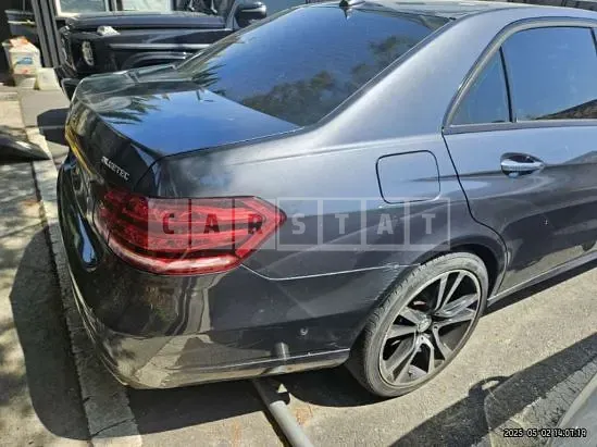 Photo 2 of 26: 2016 Mercedes-Benz E220 BlueTec — Korean insurance auction