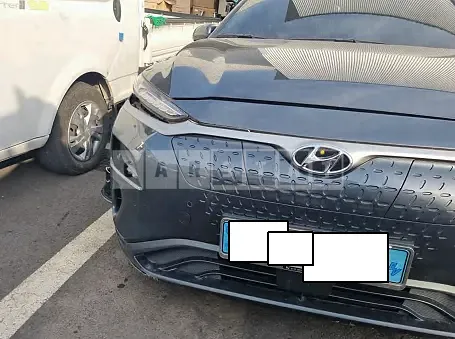 Photo 2 of 12: 2019 Hyundai Kona Electric, VIN KMHK381GFKU044202 — Korean insurance auction