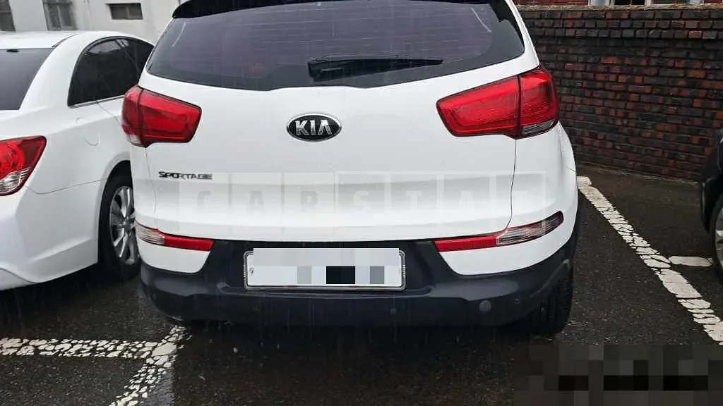 Photo 2 of 8: 2015 Kia Sportage R — Korean insurance auction