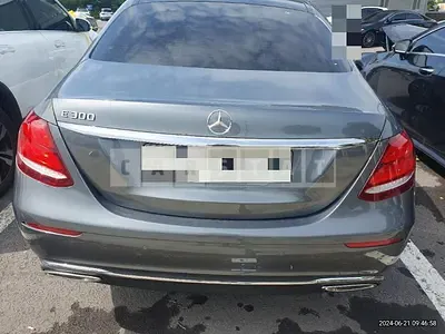 Photo 1 of 12: 2016 Mercedes-Benz E300 — Korean insurance auction