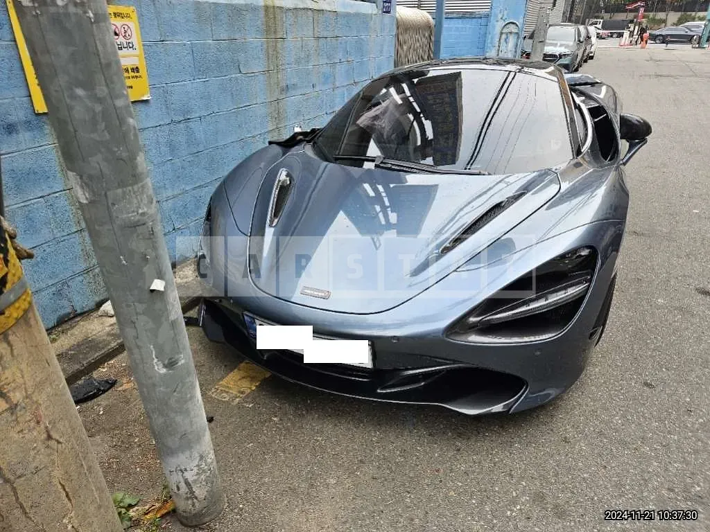 Photo 2 of 26: 2018 Mclaren 720S Coupe — Korean insurance auction