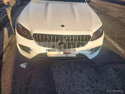 Photo 1 of 13: 2019 Mercedes-Benz E220 d Coupe — Korean insurance auction